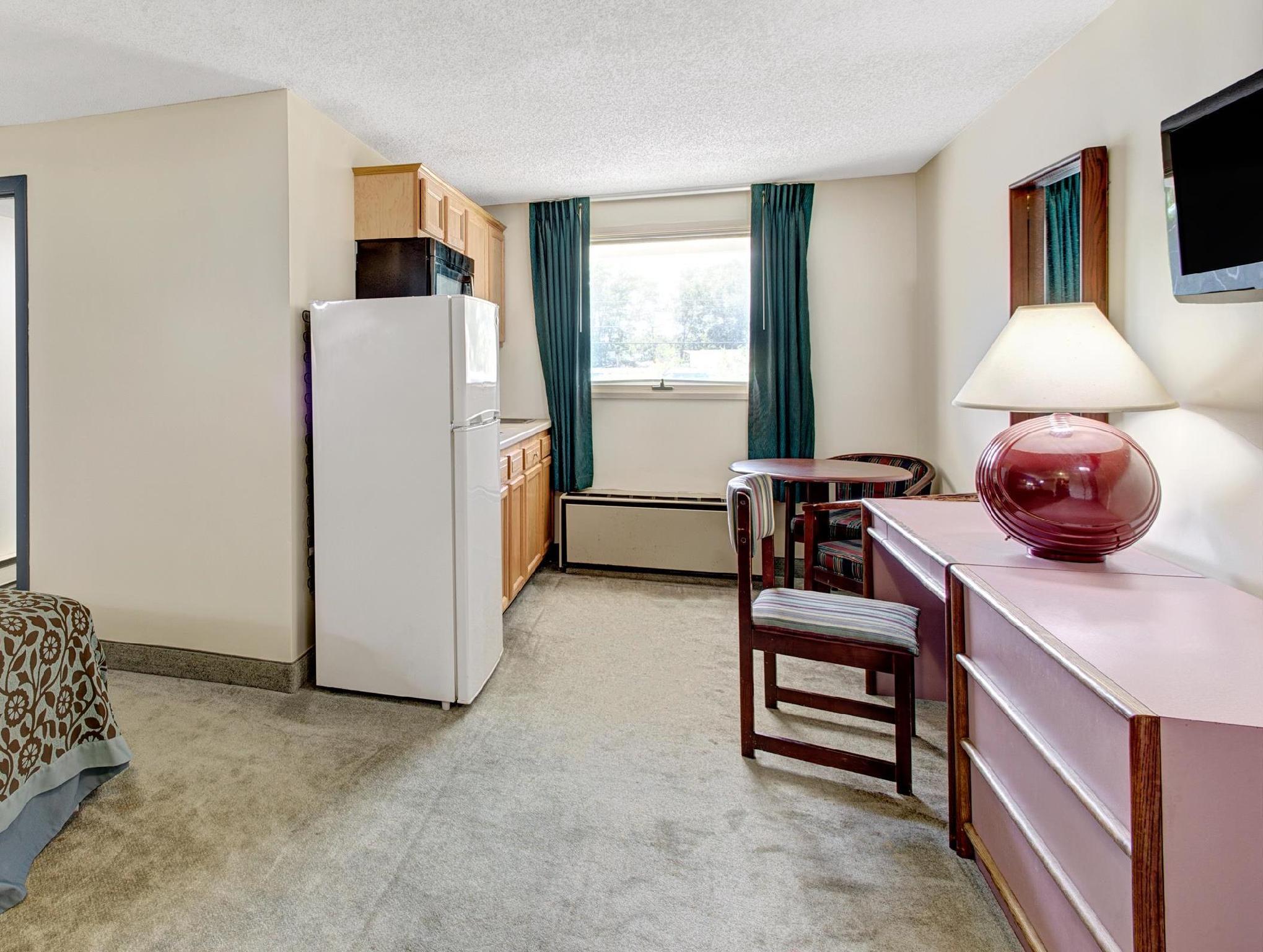 Days Inn By Wyndham Shrewsbury Worcester Екстериор снимка